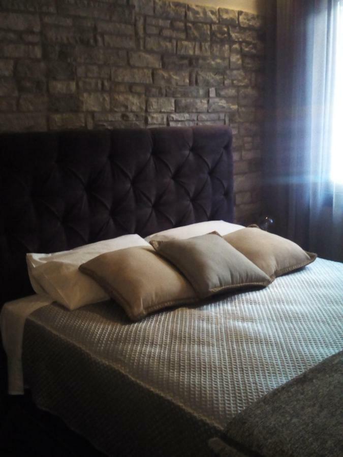 Lux 1 Apartment *